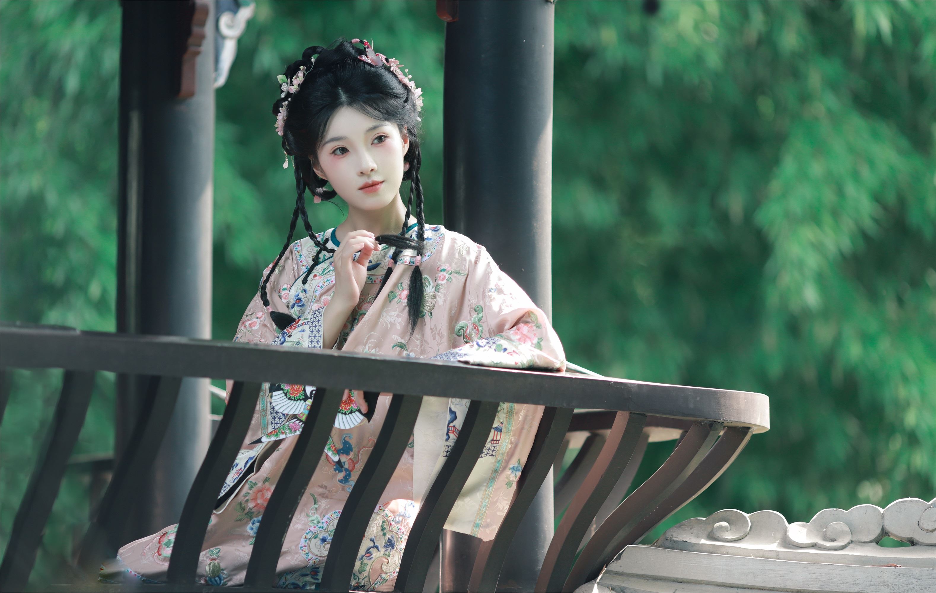 YITUYU艺图语 2025.01.27 盛夏 秋子梨